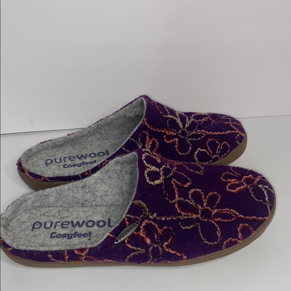 Women's Purple Floral Slippers‎ pure wool size 6